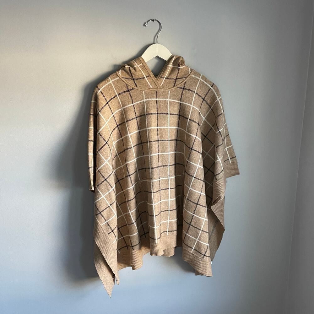 Tahari Poncho Hooded Sweater One Size Tan Farmhouse Heritage Neutral Comfy Cozy